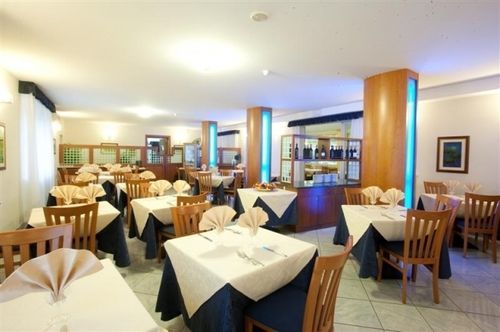 Riva 3* Lido di Camaiore