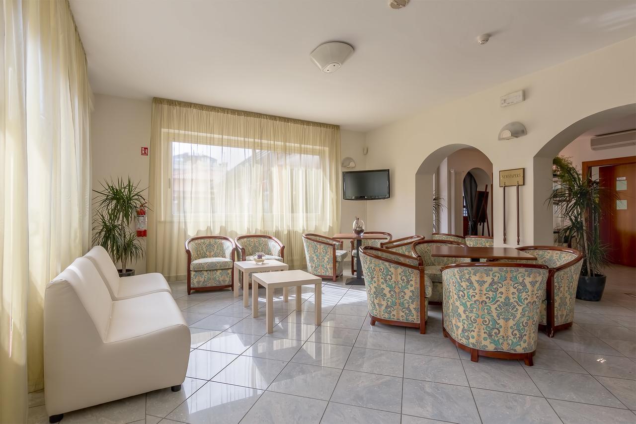 Hotel Riva 3*